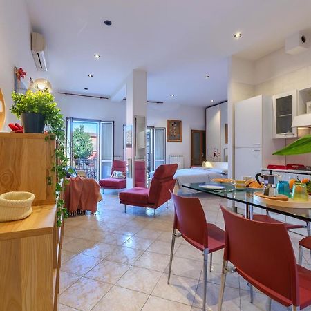 Bologna Santa Maria Dei Servi Apartment X3 Luaran gambar