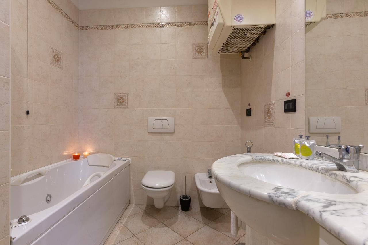 Bologna Santa Maria Dei Servi Apartment X3 Luaran gambar